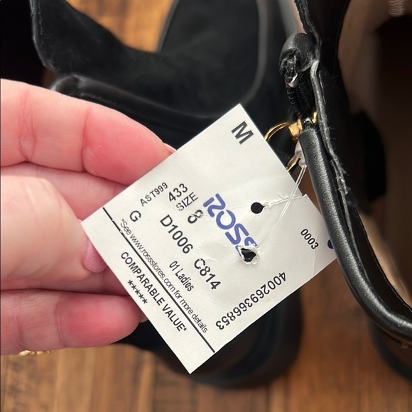 NWT Lauren Ralph Lauren Leather Black Colbie Ankle Boots   gold tone logo LRL 8 - Picture 8 of 16